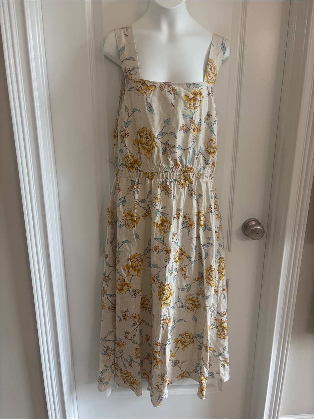NWT Size Medium Gilli flax linen Dress with Mustard Yellow teal floral cutout